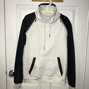 White & Black Sweatshirt